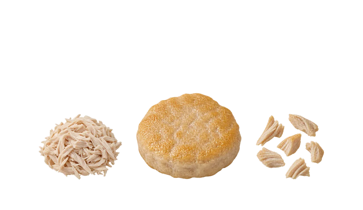 Chicken, 9 to 11 months: 1, Shredded or finely chopped; 2, A soft patty, 5 cm or wider; 3, Torn into pieces about 1 cm